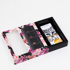 Коробка под 8 конфет + шоколад, с окном, "Цветы", 17,7 х 17,85 х 3,85 см