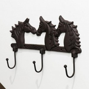 Крючки декоративные металл "Три коня" 21х13х6,5 см