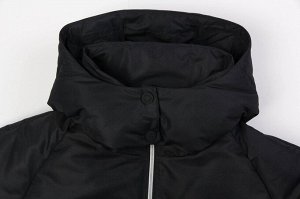 Куртка Короткие куртки с капюшоном пользуются популярностью у девушек круглый год. Капюшон отлично защищает от ветра, поэтому нет необходимости дополнительно использовать головной убор. Демисезонная к