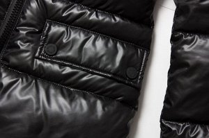 Куртка Куртки давно и прочно отвоевали себе место в женском гардеробе. Универсальность, практичность и удобство позволяют вписывать этот предмет одежды в любые стилистические комбинации. Куртка слегка