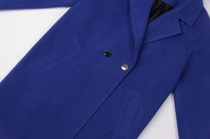 Пальто Стильное и элегантное пальто с классическим покроем воротника заявит о безупречности вкуса. Удобный крой изделия и свободный объем придадут максимум комфорта обладательнице данного пальто. Это 