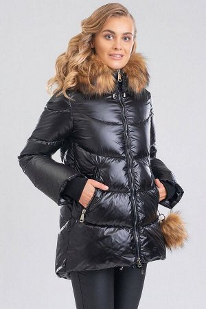 Куртка Женские куртки с мехом – это не только модное приобретение, но и залог практичности, комфорта, безукоризненного образа. Фигурный низ и слегка расклешенные рукава с трикотажными манжетами являют