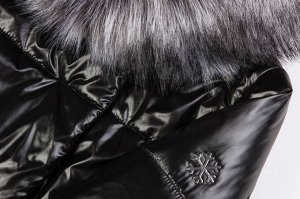 Пальто Удобное, практичное пальто силуэта овал поможет вам долгой морозной зимой чувствовать себя комфортно! Центральная застежка на молнии с цельной планкой и потайные кнопки. На капюшоне искусственн