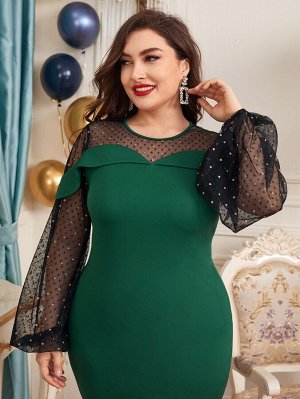 Платье Plus Size с сетчатой вставкой и разрезом сзади