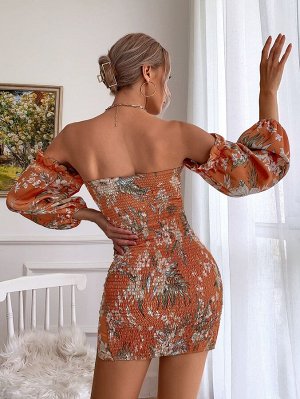 Платье с цветочным принтом с открытыми плечами