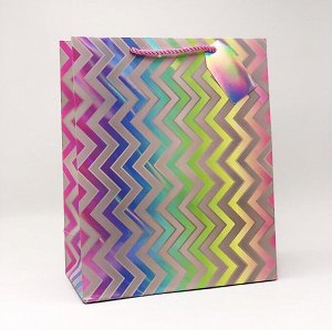 Подарочный пакет "Zigzags", (М) pearl (26*32*12.5)