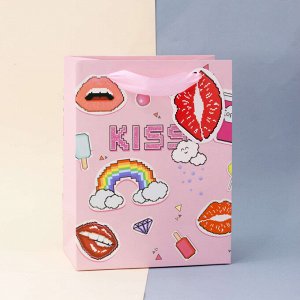 Подарочный пакет (S) "Pixel"  Kiss lips