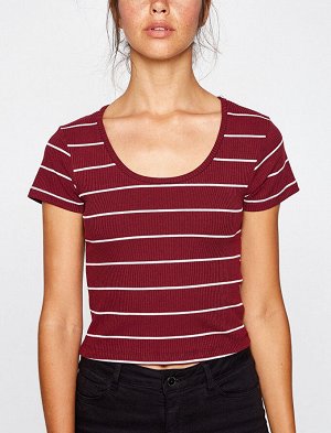 Футболка Material:

64% Polyester, 30% Viscose, 6% Elastane

Model Size Information:

Height: 175 cm, Breast: 81, Waist: 60, Hip: 88
Model Size: S