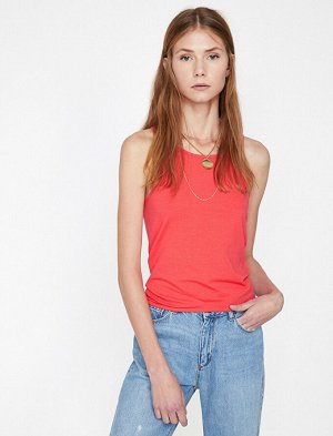 Майка Material:

%94 Cotton, %6 Elastane

Model Size Information:

Height: 179 cm, Breast: 79, Waist: 58, Hip: 88
Model Size: S