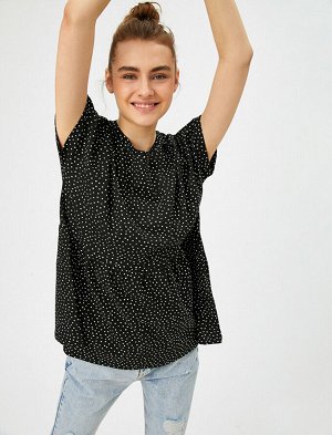 Футболка Material:

%100 Cotton

Model Size Information:

Height: 177 cm, Breast: 84, Waist: 62, Hip: 89
Model Size: S