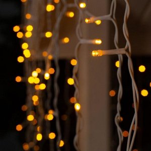 Гирлянда «Бахрома» 3 ? 0.9 м, IP44, УМС, белая нить, 232 LED, свечение жёлтое, 220 В