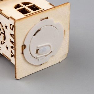 Ёлочная игрушка «Домик с колокольчиками», 6х4.5х4.5 см, от батареек, свечение тёплое белое