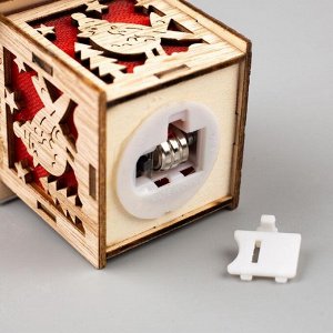 Ёлочная игрушка «Домик с птицей», от батареек, свечение тёплое белое