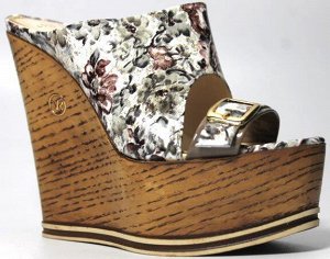 Шлепки Страна производитель: Турция
Размер женской обуви x: 33
Полнота обуви: Тип «F» или «Fx»
Вид обуви: Шлепанцы
Материал верха: Лаковая кожа натуральная
Материал подкладки: Натуральная кожа
Стиль: 