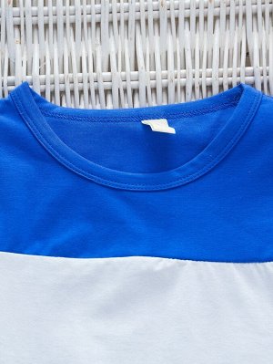 Контрастная футболка с текстовым рисунком и спортивные шорты для мальчиков