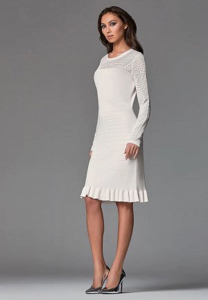 Платье вязаное, цвет белый
