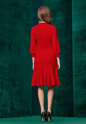 Платье вязаное с сутажной вышивкой, красный