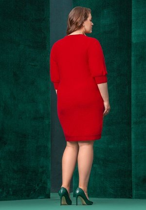 Платье вязаное с сутажной вышивкой, цвет красный