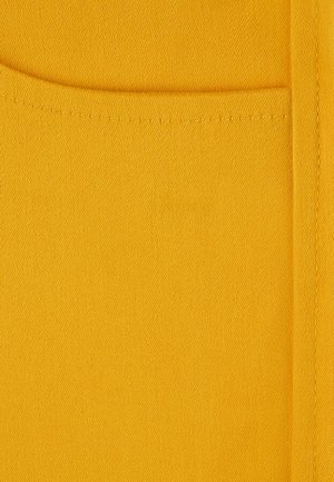 Джеггинсы, цвет жёлтый