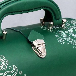 Шкатулка кожзам для украшений сундучок "Восточные огурцы" глубокий зелёный 15х15х22,5 см