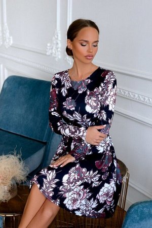 Платье Идеальное платье с цветочным принтом Цветы выделяются ярким цветом на темном фоне. Такие платья освежают и создают лёгкий образ Ткань очень приятная к телу, это трикотаж. Модель слегка с раскле