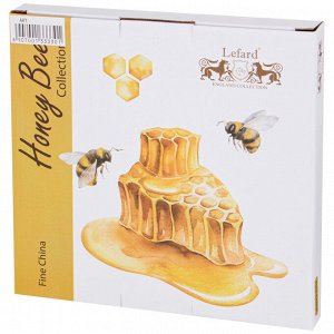 Тарелка ТАРЕЛКА ЗАКУСОЧНАЯ LEFARD "HONEY BEE" 20,5 СМ (КОР=24ШТ.) 
Материал: Фарфор
ТМ Lefard коллекция “Honey Bee” – это посуда из качественного фарфора. Изображение пчел как «магнит» фортуны притяг