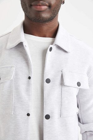 Приталенная куртка-рубашка с воротником поло