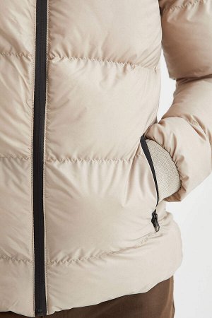 Толстое надувное пальто Slim Fit с регулируемым капюшоном