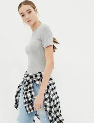 Футболка Material:

96% Viscose, 4% Lycra

Model Size Information:

Height: 175 cm, Breast: 80, Waist: 59, Hip: 88
Model Size: S