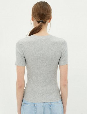 Футболка Material:

96% Viscose, 4% Lycra

Model Size Information:

Height: 175 cm, Breast: 80, Waist: 59, Hip: 88
Model Size: S