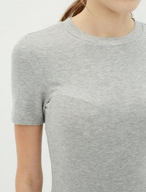 Футболка Material:

96% Viscose, 4% Lycra

Model Size Information:

Height: 175 cm, Breast: 80, Waist: 59, Hip: 88
Model Size: S