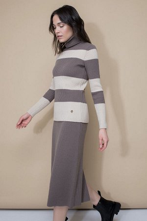 Юбка Цена опта
ЕВ 719/ш коричнев
Very Neat бренд  Россия  https://veryneat.ru/
Опт 2450 р.
Большемерит
р. 46  подойдет на разм. 48
(хорошо тянется)
По ОПТОВОЙ ЦЕНЕ!
Пряжа полушерсть
50% шерсть, 50% ак