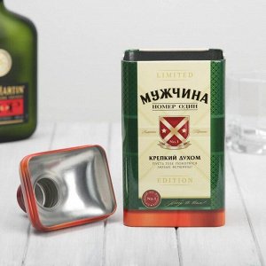 Коробка жестяная в форме бутылки под крепкий алкоголь «Мужчина»