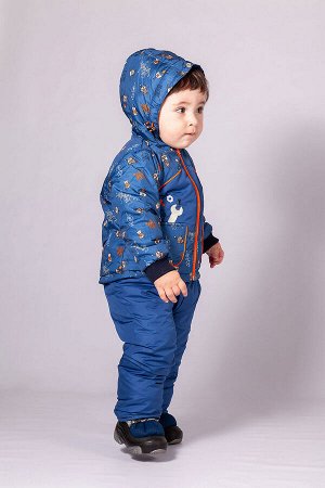 Комплект Цвет: Темно-синий; Материал: ПлащевкаУтеплитель: синтепон 100гр/м2.
Ткань верха: Курточная 100&#37;п/э, FITSYSTEM, обработка WR, PU MILKY.
Ткань подкладки: Подкладка 1 &#40;куртка и брюки &#4