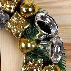 Венок новогодний d-22 см "Серебряные подарки и колокольчики"