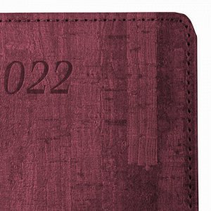 Ежедневник датированный 2022 А5 138x213 мм BRAUBERG "Wood", под кожу, держатель для ручки, бордовый, 112796