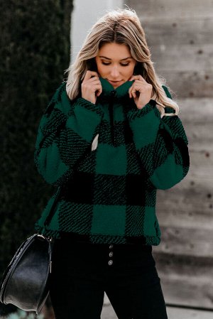 Зелено-черный клетчатый пуловер с высоким воротником на молнии