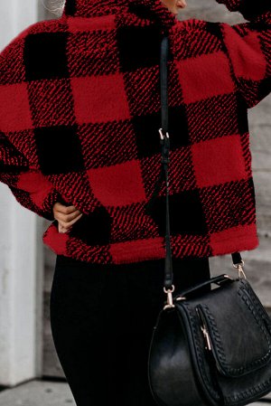 Красно-черный клетчатый пуловер с высоким воротником на молнии