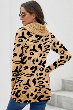 Бежевый леопардовый вязаный свитер с воротником-хомут