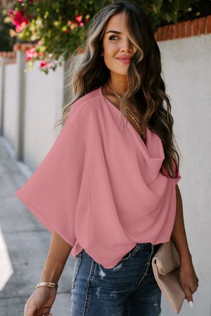 Розовая свободная блуза с драпировкой и широкими рукавами