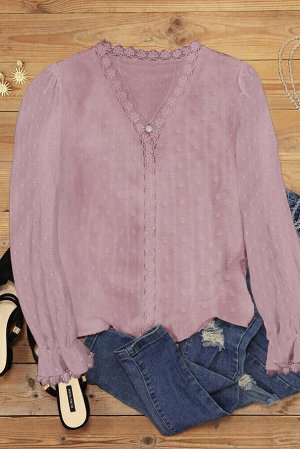 Розовая элегантная кружевная блуза в швейцарский горошек с V-образным вырезом