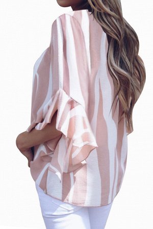 Розовая блузка в широкую белую полоску и с завязками на талии