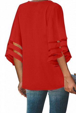 Красная блуза с застежкой на пуговицы и прозрачными полосами на рукавах