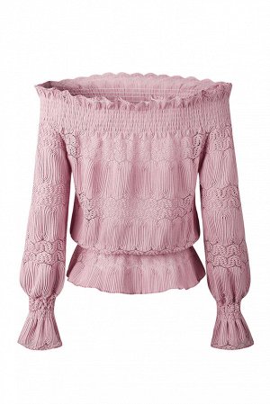 Розовая кружевная блузка со сборками и открытыми плечами