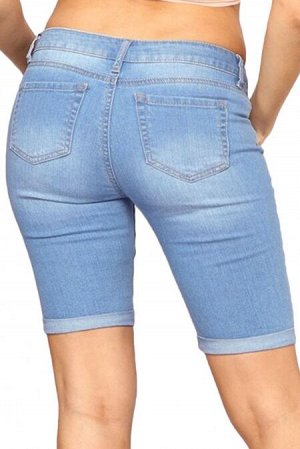 Голубые джинсовые шорты-бермуды с дырками-разрезами и потертостями