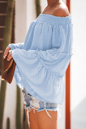 Голубая в горошек блуза-крестьянка с расклешенными рукавами с воланами