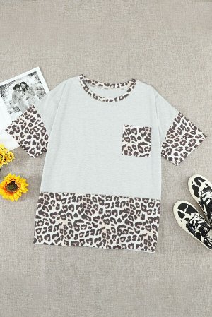 Белая свободная футболка с нагрудным кармашком и леопардовыми вставками