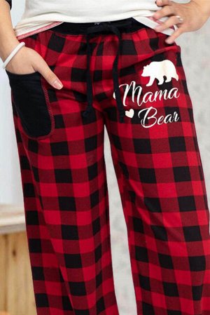 Красно-черные клетчатые домашние штаны с принтом "мама медведица"