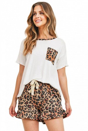 Белый леопардовый пижамный комплект: шорты с рюшами + футболка с нагрудным карманом