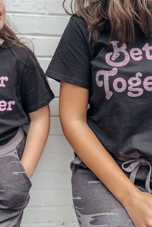 Темно-серый комплект для отдыха: футболка с надписью: Better Together + штаны с камуфляжным принтом